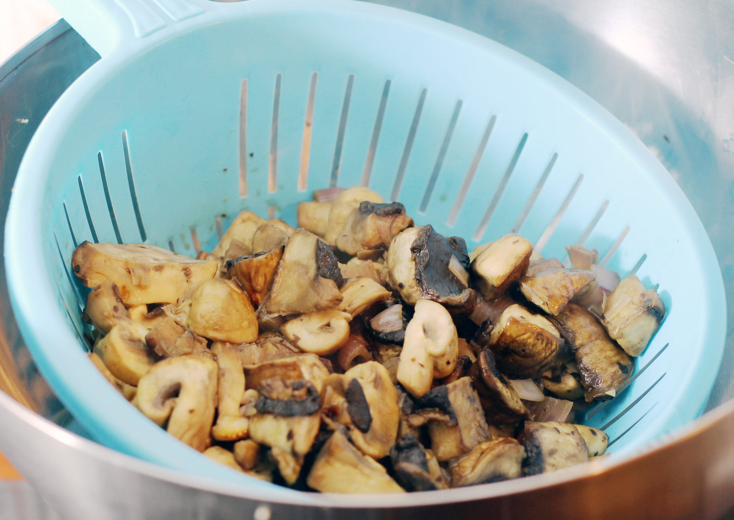 mushroom salad with pecan
