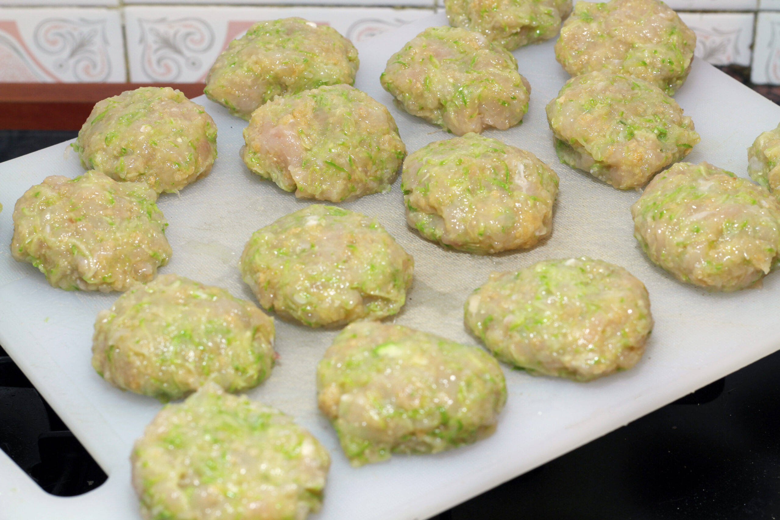 chicken meatballs with zucchini